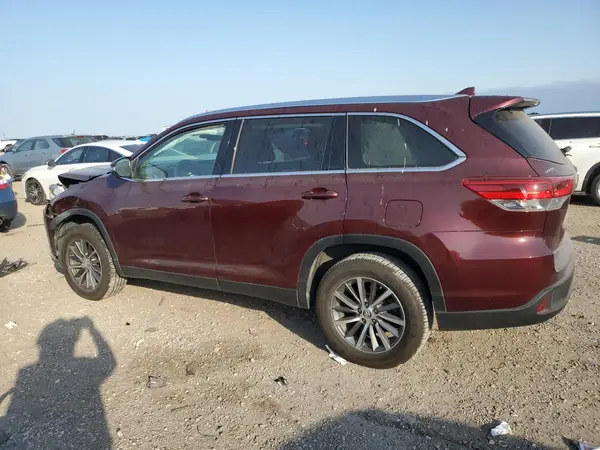 5TDKZRFH9KS360190 2019 TOYOTA HIGHLANDER - Image 2