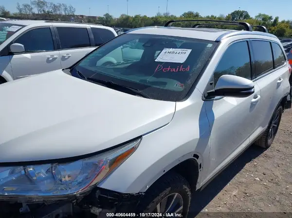 5TDKZRFH9KS369472 2019 TOYOTA HIGHLANDER - Image 1