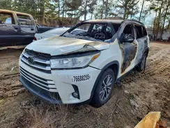 5TDKZRFH9KS551561 2019 TOYOTA HIGHLANDER