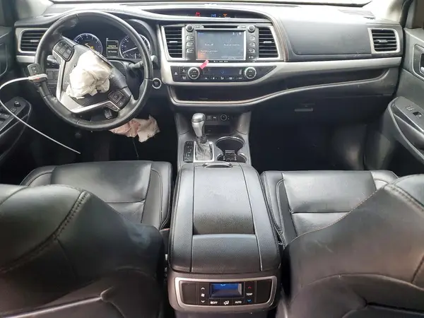 5TDKZRFH9KS552810 2019 TOYOTA HIGHLANDER - Image 8