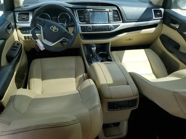 5TDKZRFH9KS570966 2019 TOYOTA HIGHLANDER - Image 8