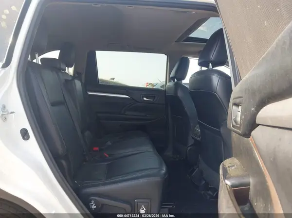 5TDKZRFHXHS188437 2017 TOYOTA HIGHLANDER - Image 8
