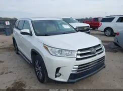 5TDKZRFHXHS189801 2017 TOYOTA HIGHLANDER