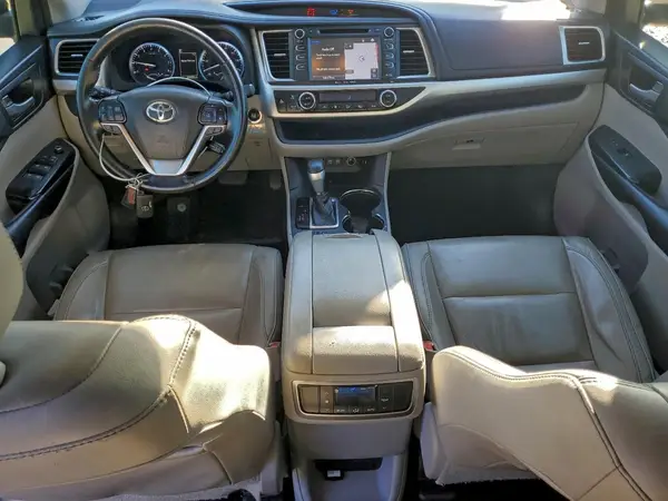 5TDKZRFHXHS199390 2017 TOYOTA HIGHLANDER - Image 8