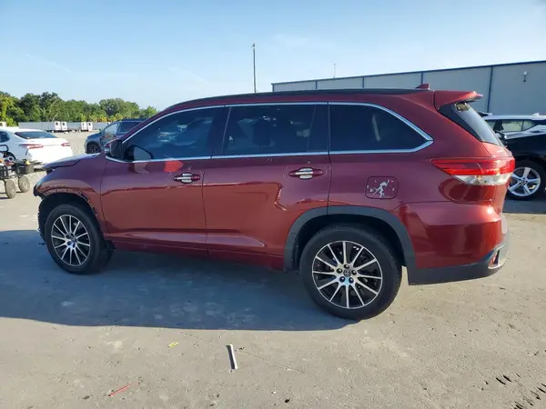 5TDKZRFHXHS508968 2017 TOYOTA HIGHLANDER - Image 2