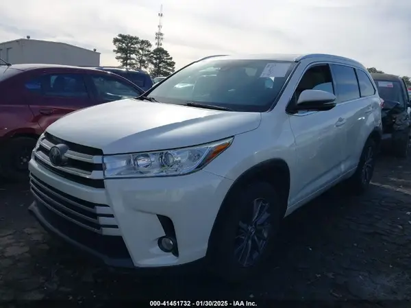 5TDKZRFHXHS512924 2017 TOYOTA HIGHLANDER - Image 2