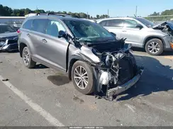 5TDKZRFHXHS515015 2017 TOYOTA HIGHLANDER