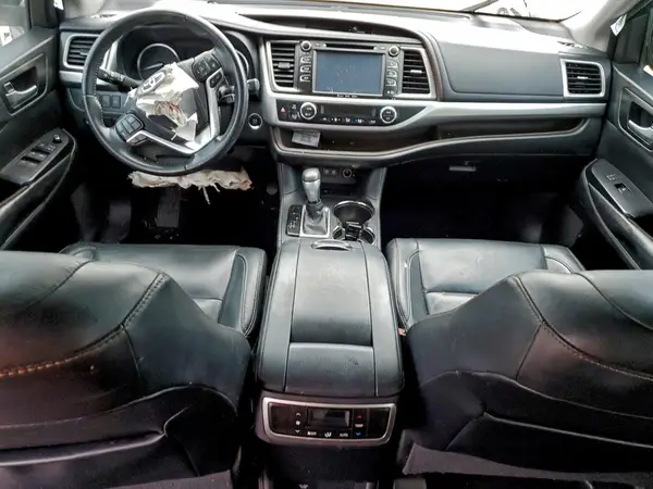 5TDKZRFHXHS518559 2017 TOYOTA HIGHLANDER - Image 8