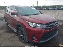 5TDKZRFHXHS519050 2017 TOYOTA HIGHLANDER