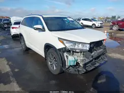 5TDKZRFHXHS519520 2017 TOYOTA HIGHLANDER