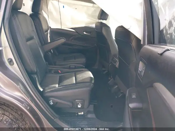 5TDKZRFHXHS519906 2017 TOYOTA HIGHLANDER - Image 8