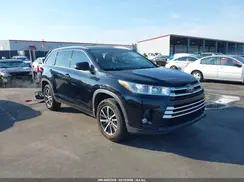 5TDKZRFHXHS520554 2017 TOYOTA HIGHLANDER
