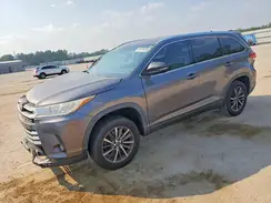 5TDKZRFHXHS525074 2017 TOYOTA HIGHLANDER