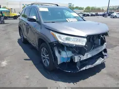 5TDKZRFHXJS271758 2018 TOYOTA HIGHLANDER
