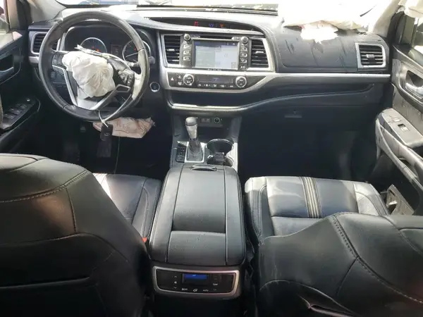 5TDKZRFHXJS541927 2018 TOYOTA HIGHLANDER - Image 8