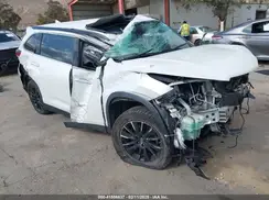 5TDKZRFHXKS308146 2019 TOYOTA HIGHLANDER