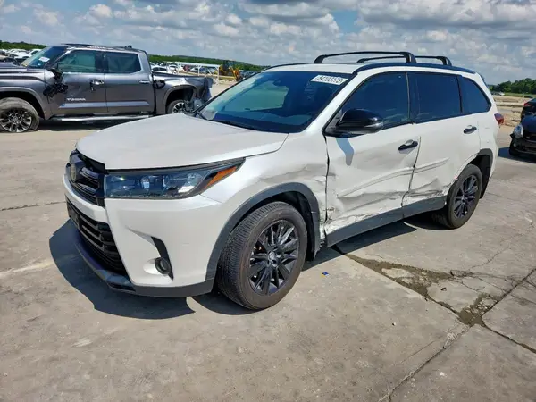 5TDKZRFHXKS331958 2019 TOYOTA HIGHLANDER - Image 1