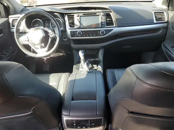 5TDKZRFHXKS346007 2019 TOYOTA HIGHLANDER - Image 8