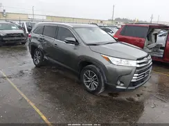 5TDKZRFHXKS368265 2019 TOYOTA HIGHLANDER