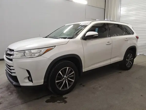 5TDKZRFHXKS556199 2019 TOYOTA HIGHLANDER - Image 1