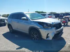 5TDKZRFHXKS567025 2019 TOYOTA HIGHLANDER
