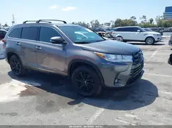 5TDKZRFHXKS569440 2019 TOYOTA HIGHLANDER