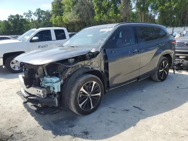 5TDLZRAH0MS046653 2021 TOYOTA HIGHLANDER - Image 1