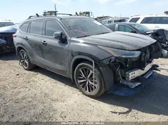 5TDLZRAH0MS066126 2021 TOYOTA HIGHLANDER
