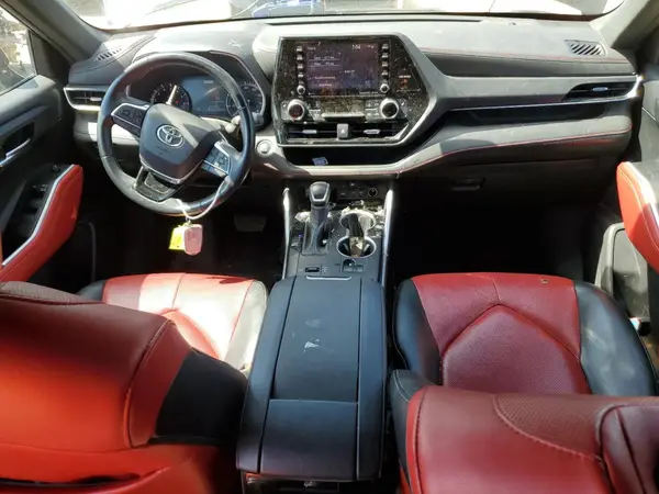 5TDLZRAH0MS072685 2021 TOYOTA HIGHLANDER - Image 8