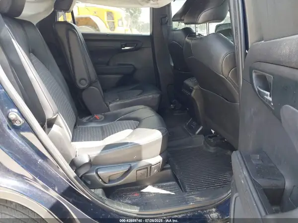 5TDLZRAH0NS120199 2022 TOYOTA HIGHLANDER - Image 8