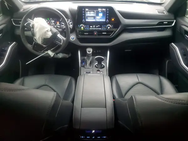 5TDLZRAH1MS075823 2021 TOYOTA HIGHLANDER - Image 8