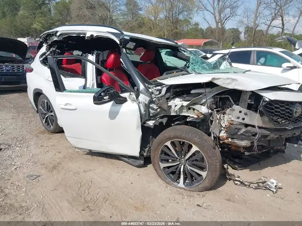 5TDLZRAH2NS115828 2022 TOYOTA HIGHLANDER - Image 1