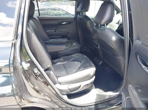 5TDLZRAH3NS115126 2022 TOYOTA HIGHLANDER - Image 8
