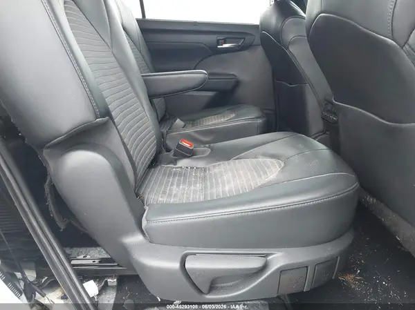 5TDLZRAH3NS131035 2022 TOYOTA HIGHLANDER - Image 8