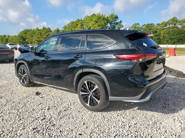5TDLZRAH3NS133612 2022 TOYOTA HIGHLANDER - Image 2