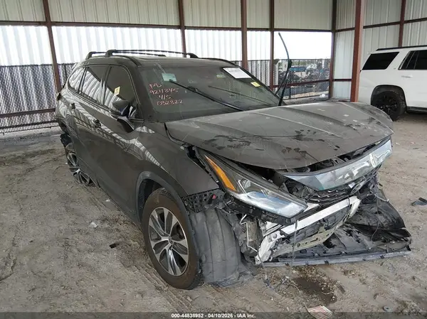 5TDLZRAH4MS032822 2021 TOYOTA HIGHLANDER - Image 1