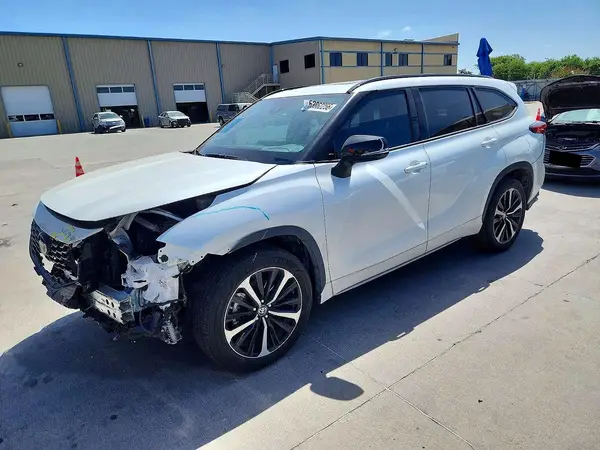 5TDLZRAH4MS036966 2021 TOYOTA HIGHLANDER - Image 1