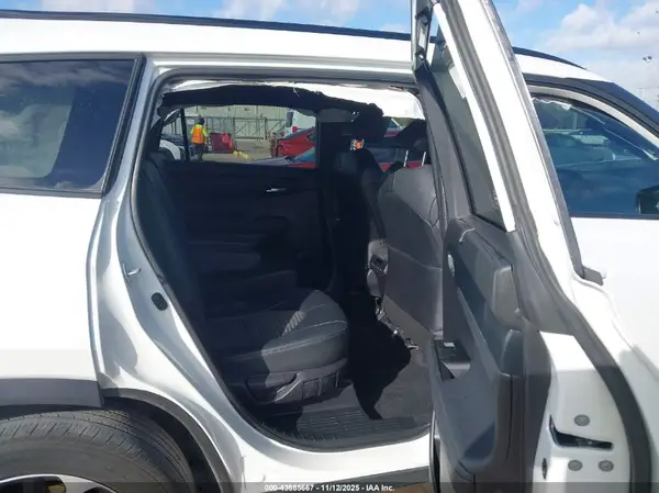 5TDLZRAH4NS094061 2022 TOYOTA HIGHLANDER - Image 8