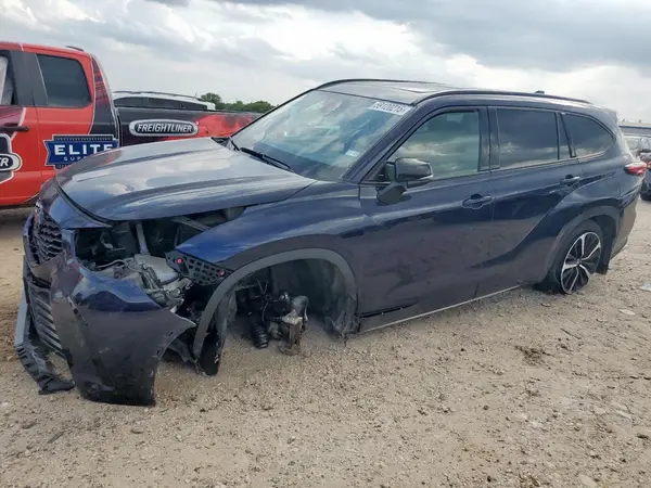 5TDLZRAH4NS096893 2022 TOYOTA HIGHLANDER - Image 1