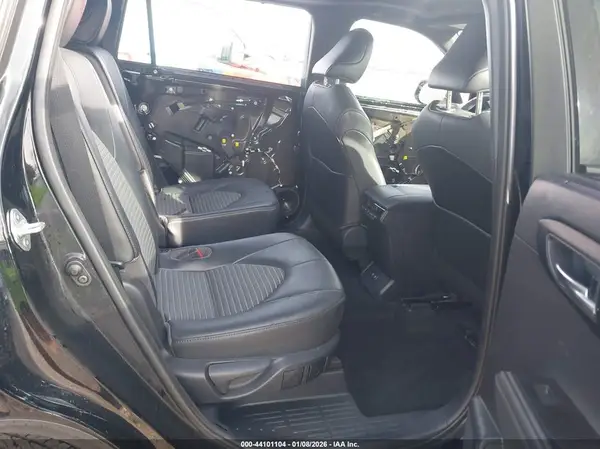 5TDLZRAH5MS043571 2021 TOYOTA HIGHLANDER - Image 8