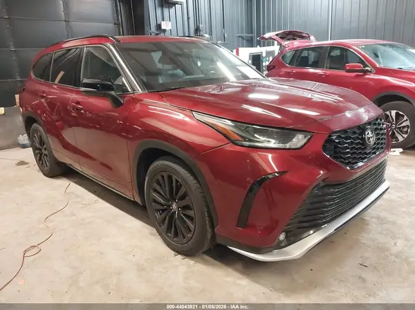 5TDLZRAH5NS132316 2022 TOYOTA HIGHLANDER - Image 1