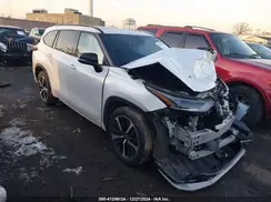 5TDLZRAH5NS134017 2022 TOYOTA HIGHLANDER