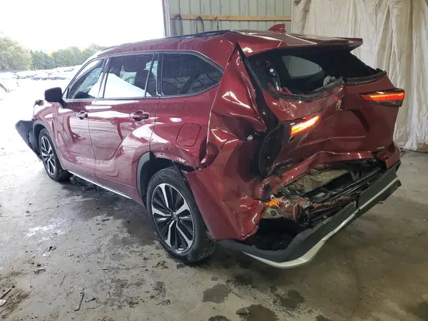 5TDLZRAH6NS123494 2022 TOYOTA HIGHLANDER - Image 2