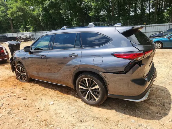 5TDLZRAH6NS141624 2022 TOYOTA HIGHLANDER - Image 2