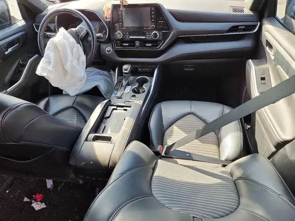 5TDLZRAH7MS032846 2021 TOYOTA HIGHLANDER - Image 8