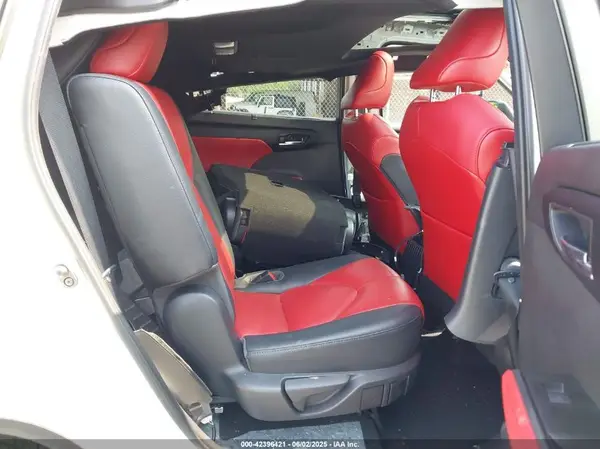 5TDLZRAH7MS046617 2021 TOYOTA HIGHLANDER - Image 8