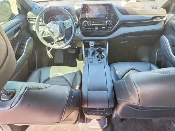 5TDLZRAH7MS049761 2021 TOYOTA HIGHLANDER - Image 8