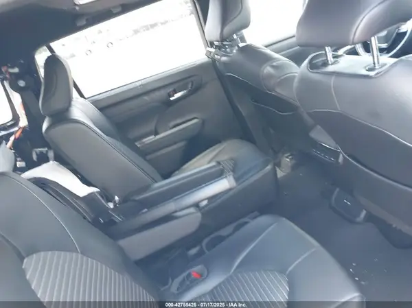 5TDLZRAH7MS053065 2021 TOYOTA HIGHLANDER - Image 8