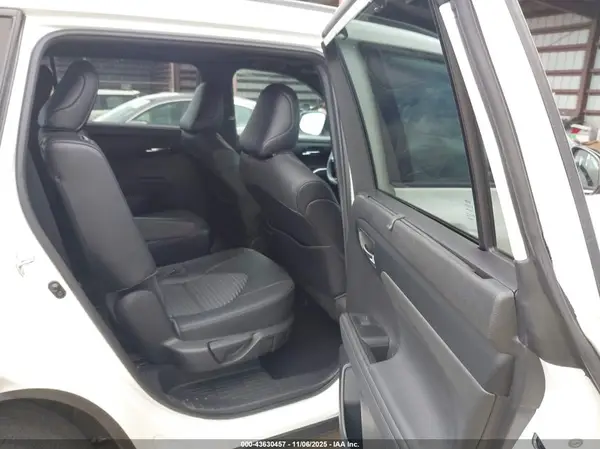5TDLZRAH7MS056774 2021 TOYOTA HIGHLANDER - Image 8