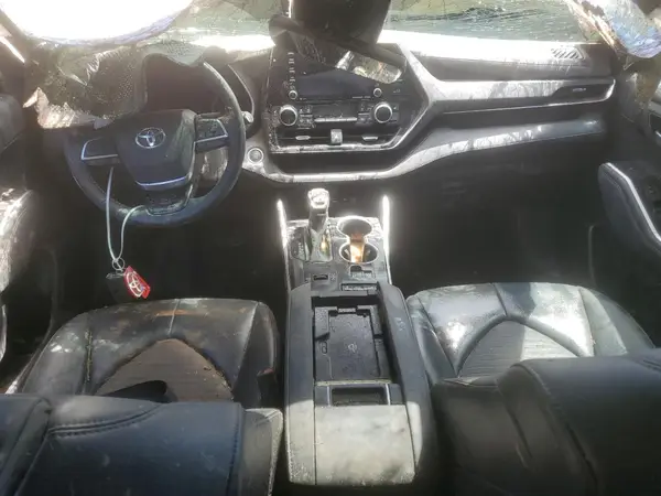 5TDLZRAH7MS085028 2021 TOYOTA HIGHLANDER - Image 8